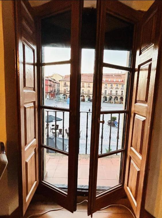 Arquitecto De La Vida- Plaza Mayor León Εξωτερικό φωτογραφία