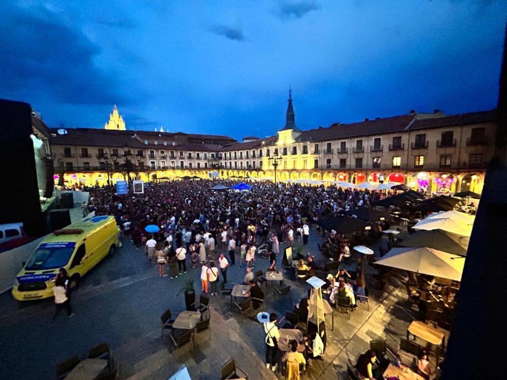 Arquitecto De La Vida- Plaza Mayor León Εξωτερικό φωτογραφία